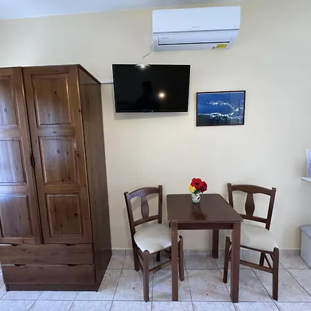 Georgia Studios Katapola Room photo